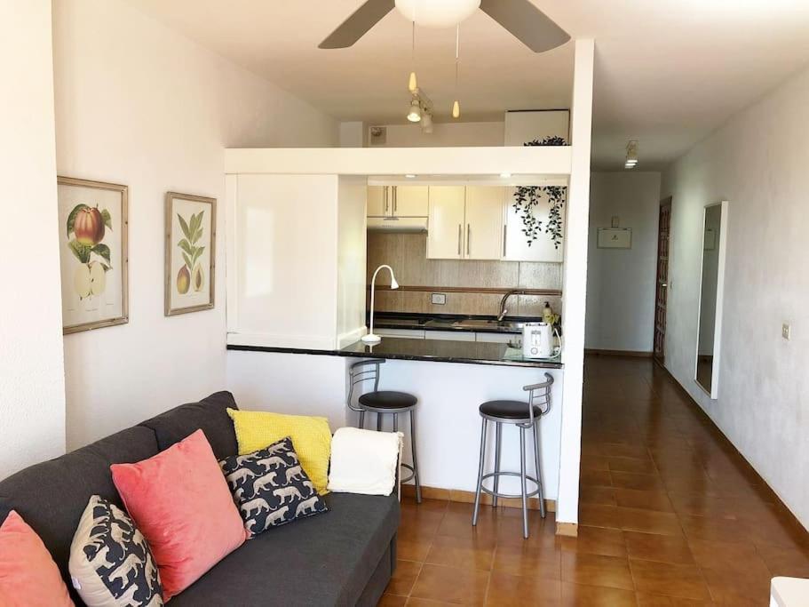 Apartamento Lucia Garden City Con Piscina Climatizada Playa Fanabe Ngoại thất bức ảnh